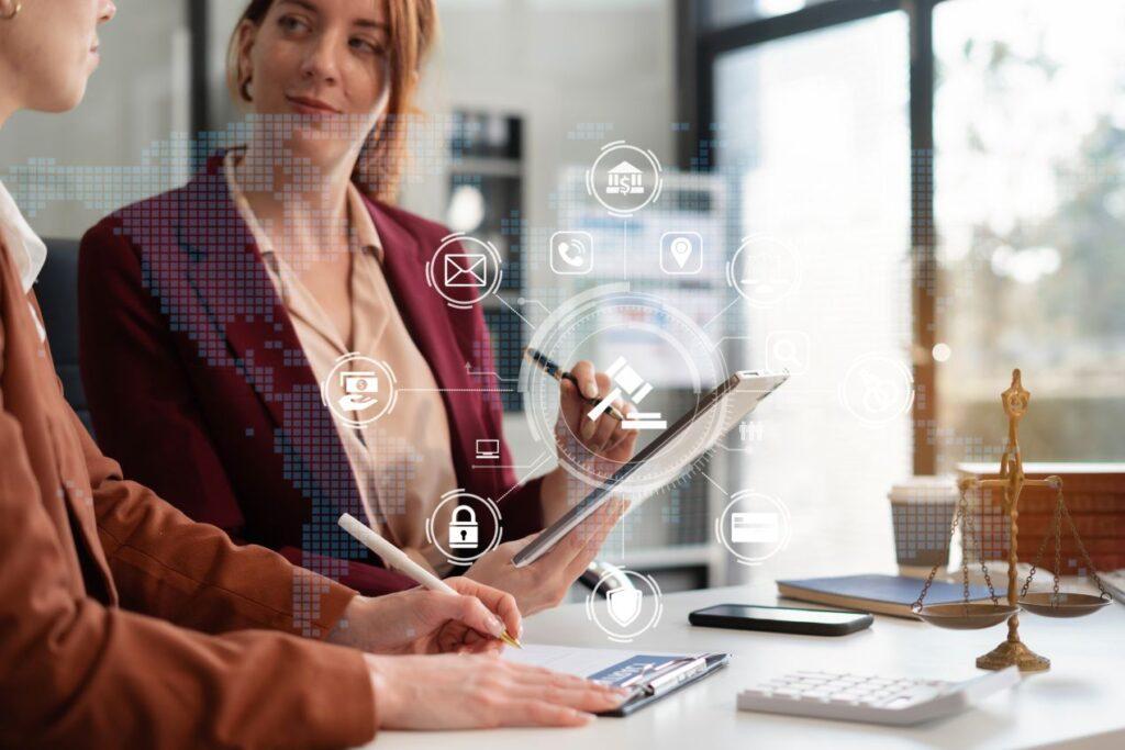 Rechtsberatung und Datenanalyse durch Expertinnen in der Wirtschaftskanzlei Nürnberg mit digitalen Symbolen