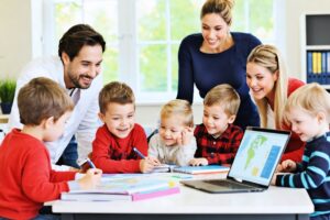 Wie Eltern mit der richtigen Bildung die Zukunft ihrer Kinder sichern